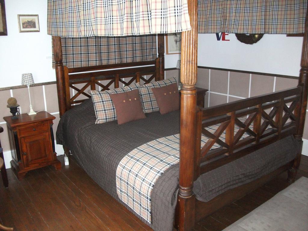 Bed and Breakfast La Mirabelle Корнимон Номер фото